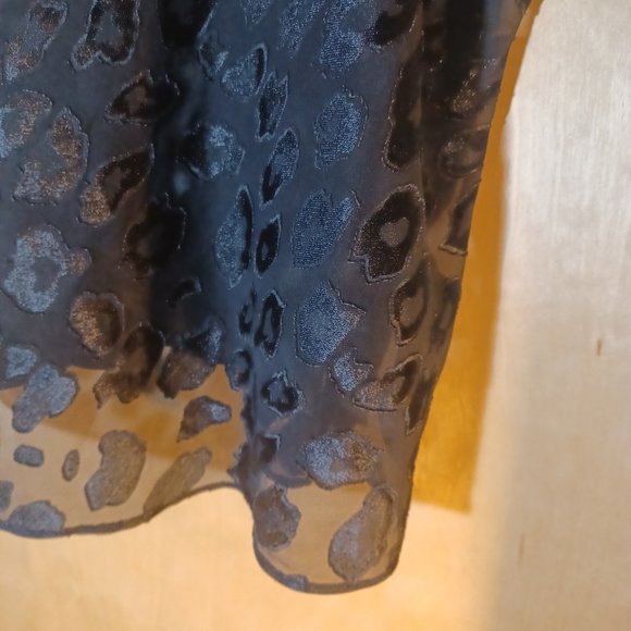 JONES NEW YORK Black Sheer Ruffle Leopard Print Camisole_Size Large - Picture 7 of 7